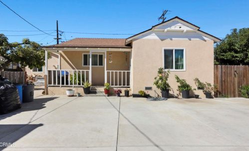 231 Roosevelt Ave, Oxnard CA  93030-0054 exterior