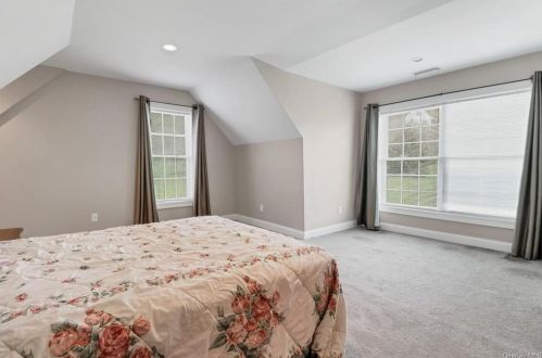 6 Austin Way, Marlborough NY  12542-5539 exterior