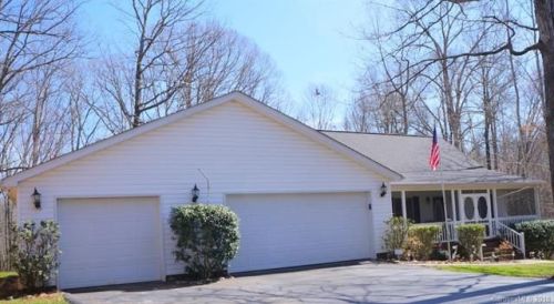 6414 Royal Pines Dr, Lake Wylie, SC 29710-9560