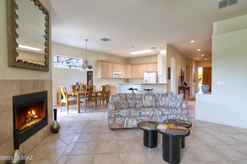 6274 Campo Abierto, Tucson, AZ 85718-3451