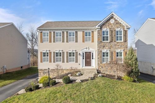 1400 Lucia Dr, Canonsburg, PA 15317-1869