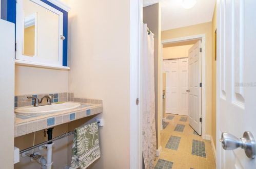 1505 Pinecrest Pl, Orlando FL 32803-4140 exterior