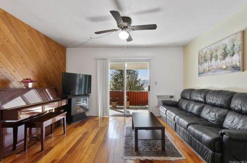 1411 Old Country Rd, Elmsford, NY 10523-2043