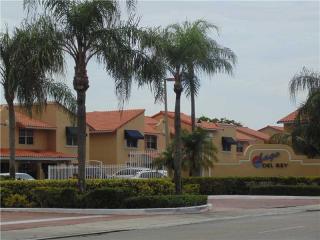 7020 173rd Dr, Hialeah, FL 33015-5520