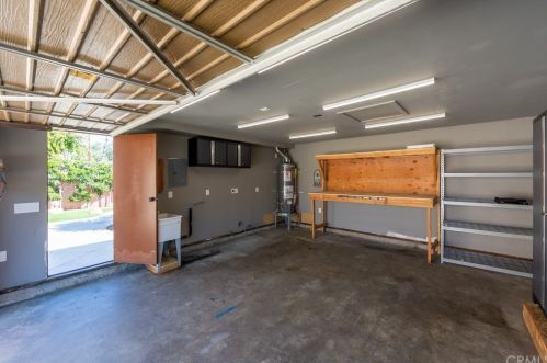 5938 Sunfield Ave, Lakewood CA  90712-1823 exterior