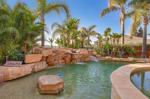 5902 Country Clb Pkwy, San Jose CA  95138-2301 exterior