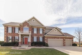2705 147th St, Des Moines, IA 50323-2084
