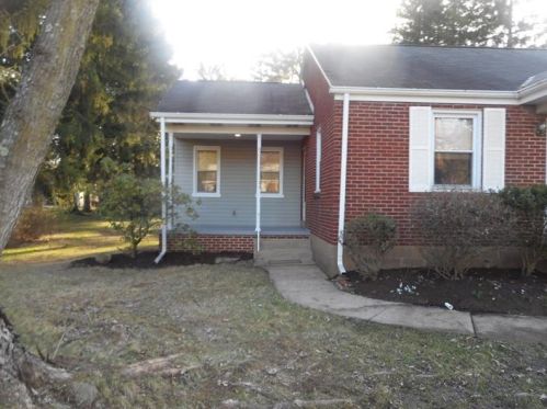 2043 Hulton Rd, Verona PA  15147-3806 exterior