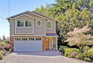 4423 Rose St, Seattle WA  98118-4437 exterior