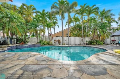 1578 191st Ave, Hollywood FL  33029-6149 exterior