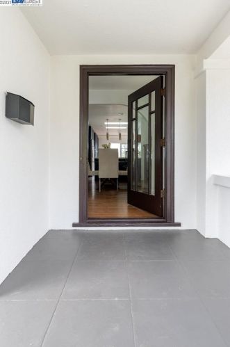 5137 Fairfax Ave, Oakland CA  94601-5410 exterior