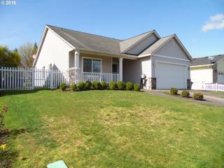 381 Pine St, Woodland WA  98674-9279 exterior