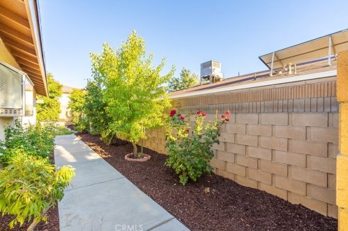 43838 Palm Vis Ave, Lancaster CA 93535-3304 exterior