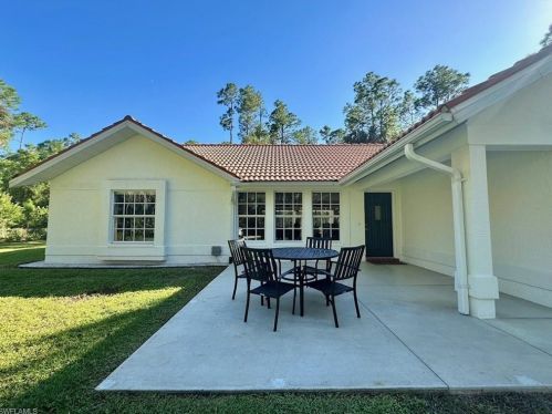 4580 1st Ave, Naples FL  34119-2651 exterior