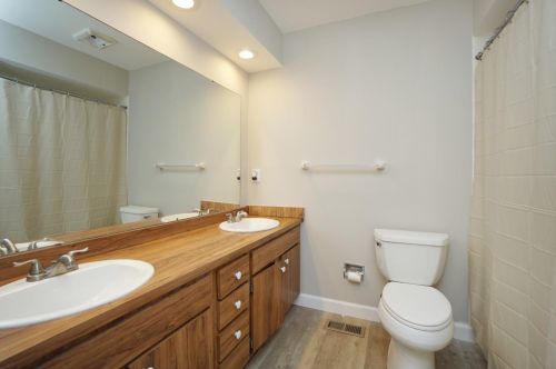 2 Kelly Ln, Milford OH  exterior