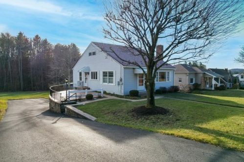 1071 Main St, Somerset, PA 15501-2182