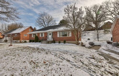 9 Edna Ln, Covington, KY 41011-3653