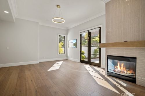 25682 Oak Meadow Dr, Santa Clarita CA  91381-0762 exterior