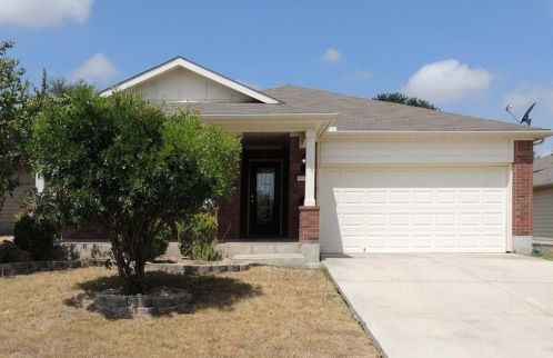 5236 Columbia Dr, Cibolo, TX 78108-2368