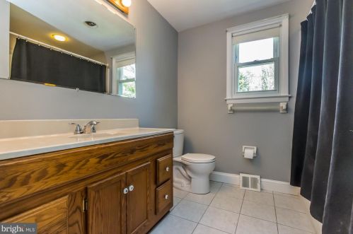 3105 Taft Rd, Norristown PA  19403-4053 exterior