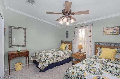 2852 York Rd, Saint James City FL  33956-2295 exterior