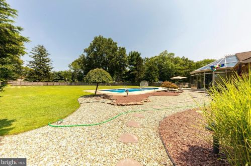 716 Carter Hill Dr, West Deptford NJ  08066-1903 exterior
