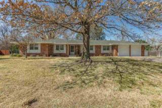 2243 Cardinal Dr, Wichita KS  67204-5310 exterior