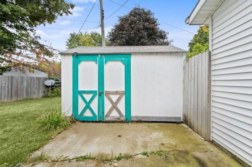 1117 Erie St, Bellefontaine OH  43311-2536 exterior