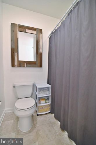 23 Bobby Ln, Edinburg VA  22824-2552 exterior