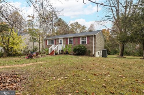 628 Harrison Cir, Locust Grove, VA 22508-5332