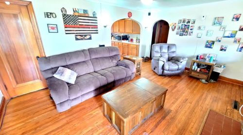 51 High St, Fairfax, OH