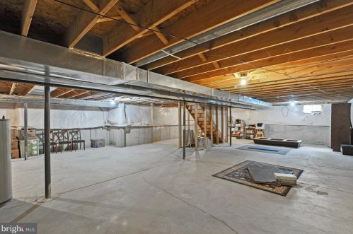 240 Wycombe Dr, Dover DE  19904-3857 exterior