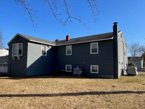 13 Westhill Dr, Nashua, NH 03062-1313