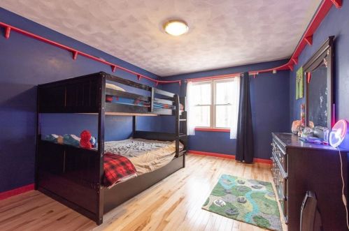 335 Albion Rd, Lincoln RI  02865-4240 exterior