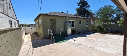 943 Olive St, Colton CA  92324-2560 exterior