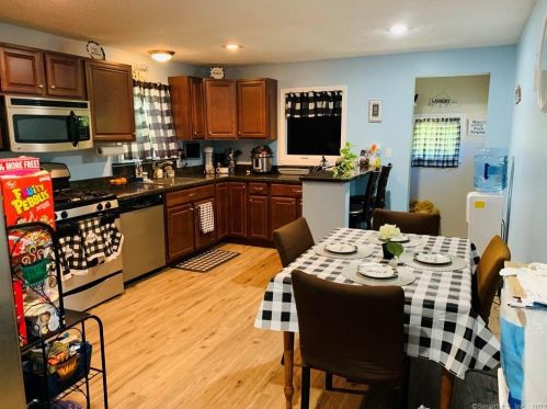 687 Bound Line Rd, Waterbury CT  06716-1542 exterior