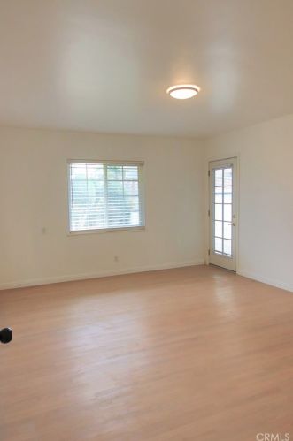 1378 1st Ave, Upland CA  91786-3220 exterior