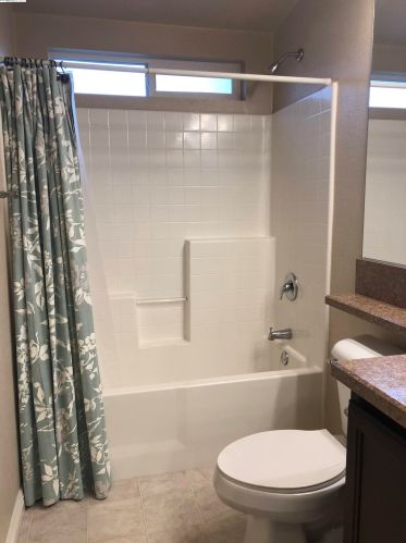 1462 Salamanca Ave, Hayward CA  94544-6256 exterior