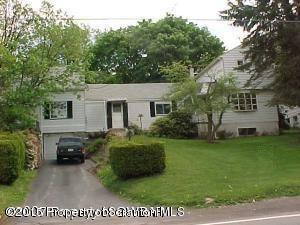 175 Church St, Dallas, PA 18612-1123