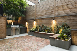 134 4th St, New York NY  10009-7303 exterior