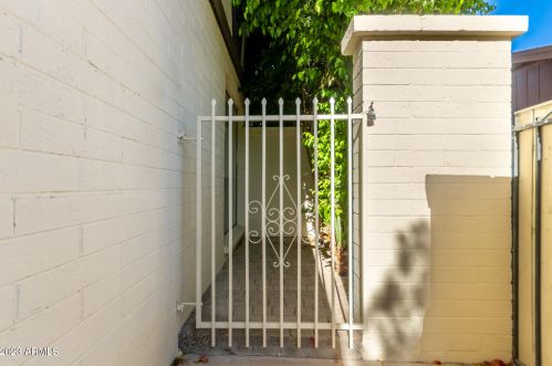 14432 12 St, Phoenix AZ 85022-3137 exterior