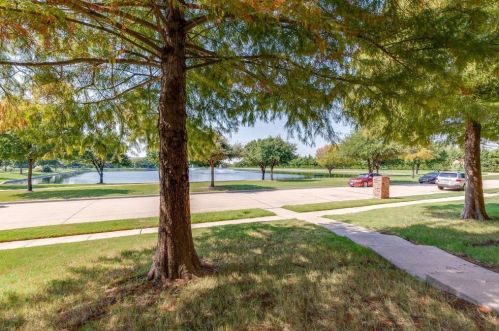 7062 Prairie Flower Ln, Frisco, TX 75033-3171