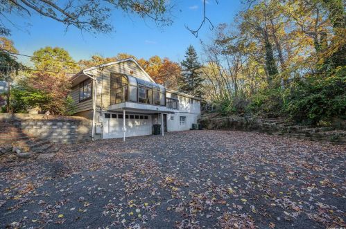 613 Caledonia Rd, Huntington Station NY 11746-5122 exterior