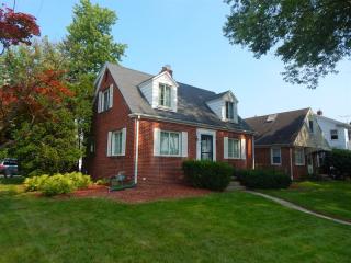 1001 Francis Ave, Toledo, OH 43609-1915