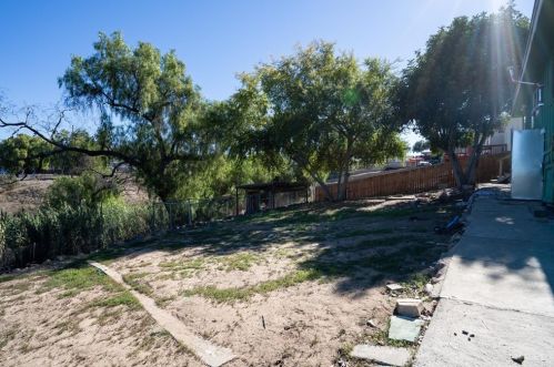 435 68 St, San Diego CA  92114-2947 exterior