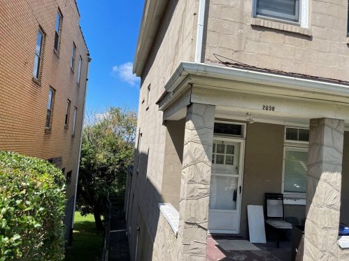 2030 Westmont Ave, Pittsburgh, PA 15210-4126