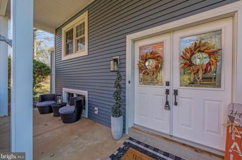72 Hemlock Dr, Glen Mills, PA 19342-1125