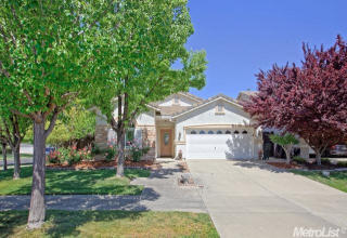133 Halley Glen Dr, Roseville, CA 95678-6046