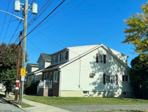 36 Zeliff Ave, West Paterson, NJ 07424-1239