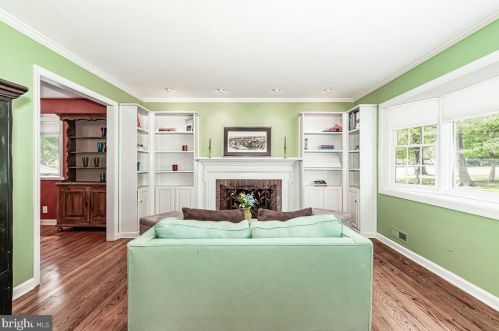 301 Riverside Dr, Princeton NJ  08540-5436 exterior